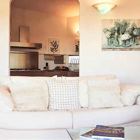 Monica Luxury House Casa vacanze